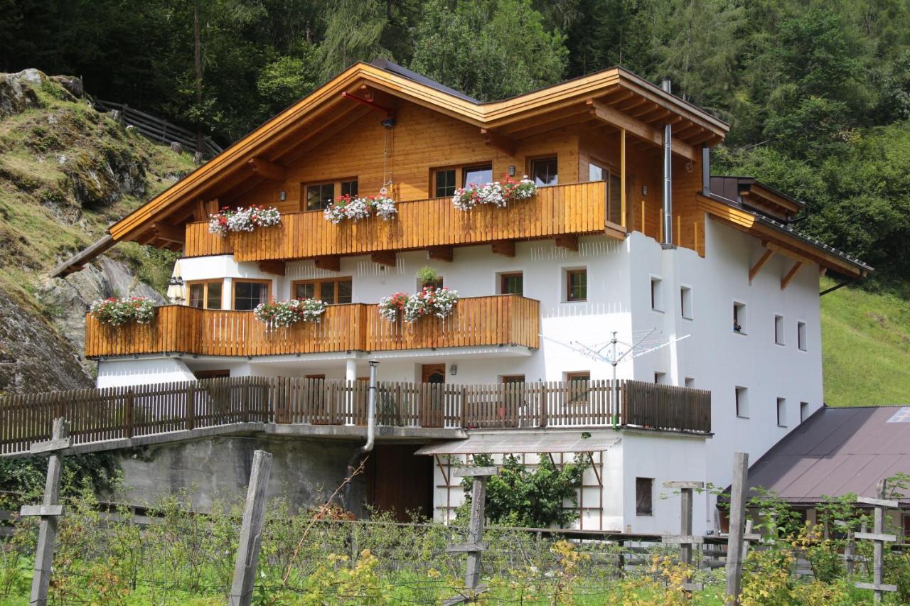 Michelas - Hof Umhausen Exteriér fotografie